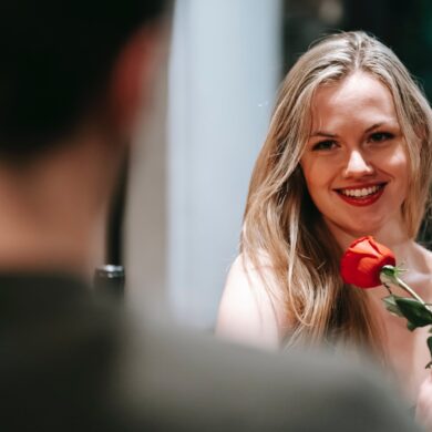 Acconciature capelli San valentino romantiche facili da realizzare